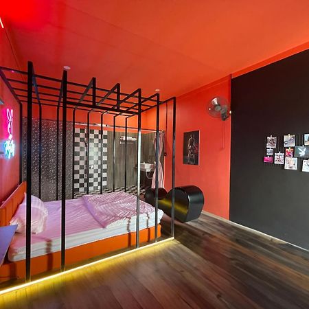 Couple Hotel - Khach San Tinh Yeu Buon Ko Sir المظهر الخارجي الصورة