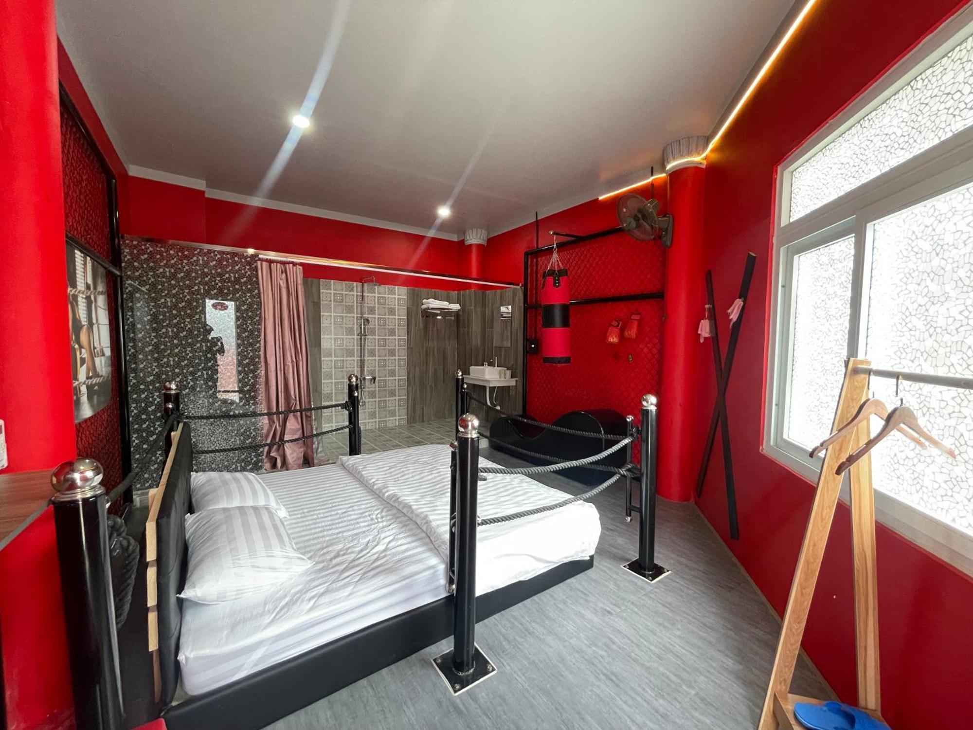 Couple Hotel - Khach San Tinh Yeu Buon Ko Sir المظهر الخارجي الصورة